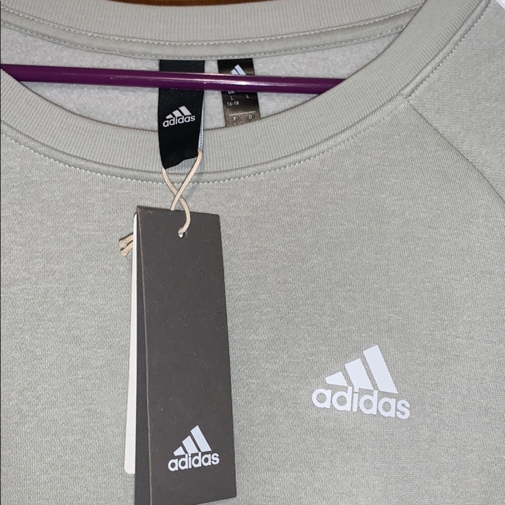 BRAND NEW Adidas crewneck sweatshirt - Picture 2 of 4